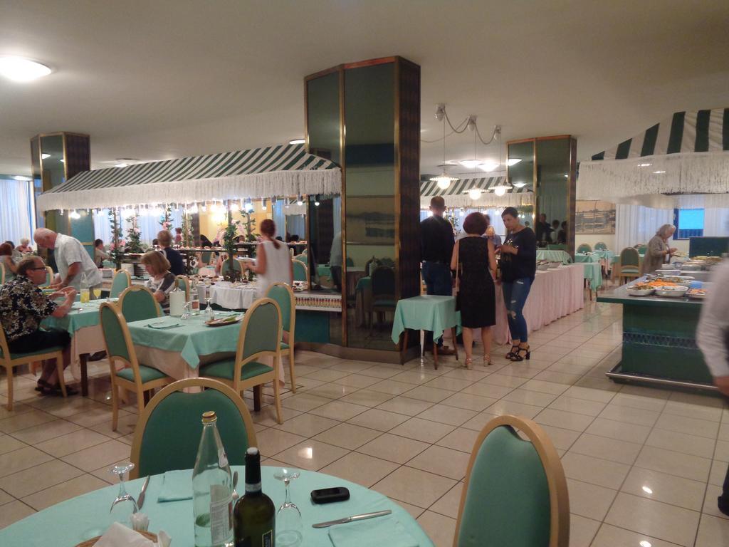 Hotel Ambasciatori Palace Τζεσόλο Λίντο Εξωτερικό φωτογραφία