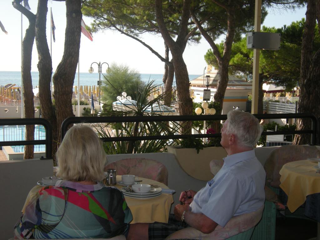 Hotel Ambasciatori Palace Τζεσόλο Λίντο Εξωτερικό φωτογραφία