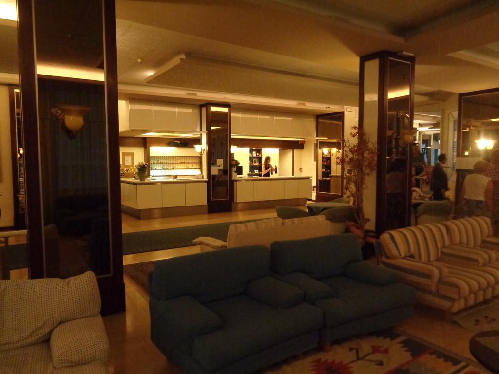 Hotel Ambasciatori Palace Τζεσόλο Λίντο Εξωτερικό φωτογραφία