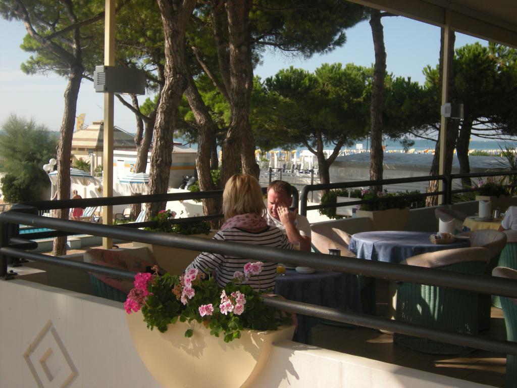 Hotel Ambasciatori Palace Τζεσόλο Λίντο Εξωτερικό φωτογραφία