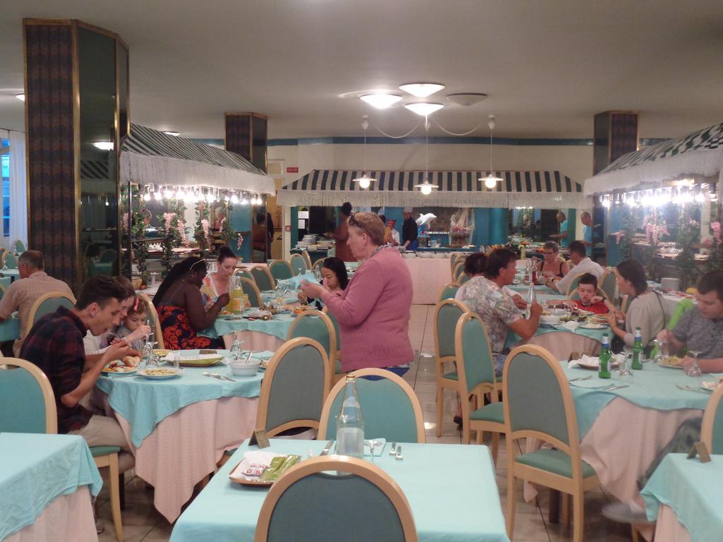 Hotel Ambasciatori Palace Τζεσόλο Λίντο Εξωτερικό φωτογραφία